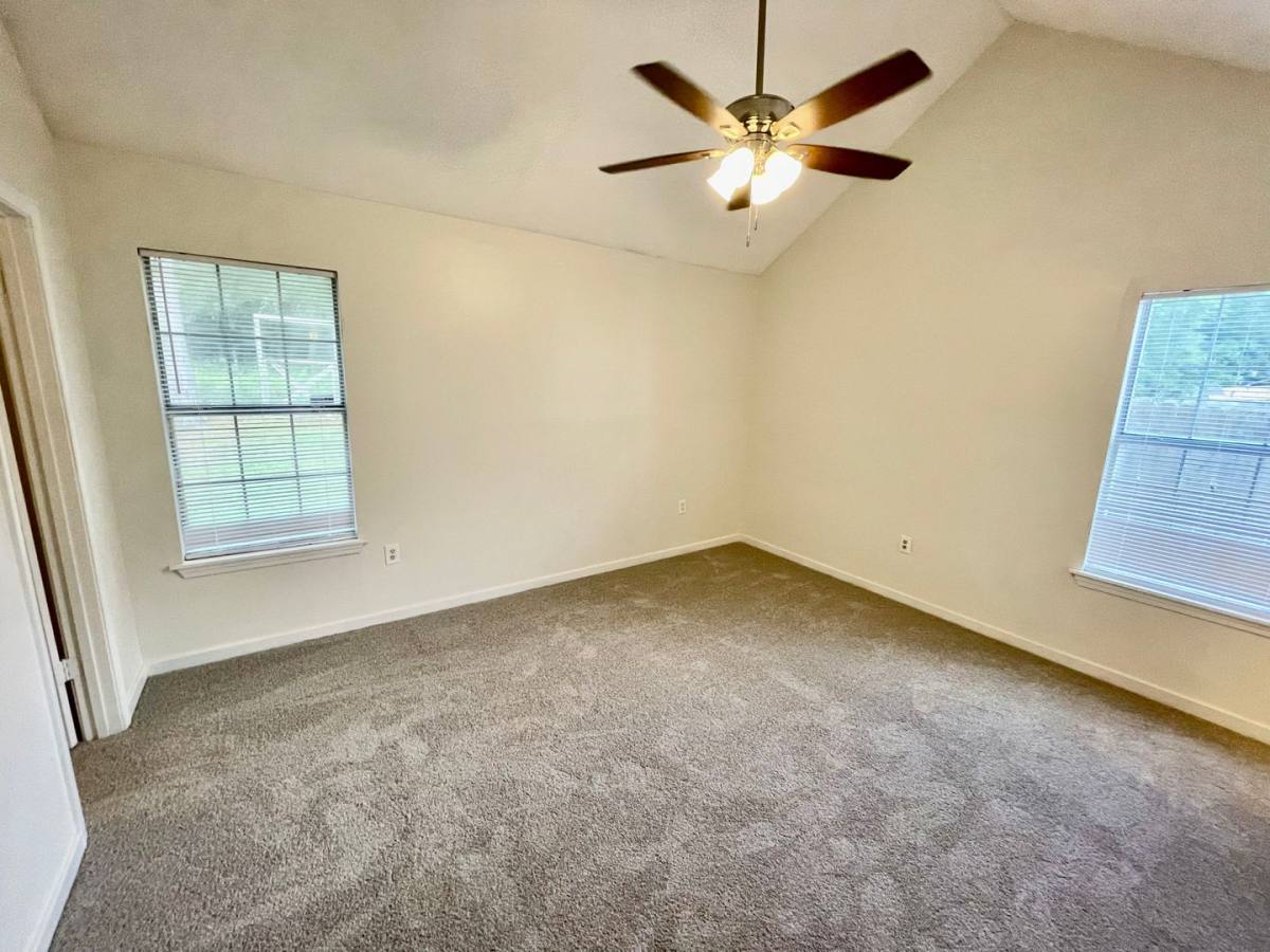 House for rent at 2007 Red Oak Dr, Brandon, MS 39042