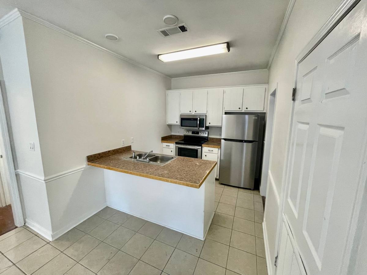 House for rent at 2007 Red Oak Dr, Brandon, MS 39042
