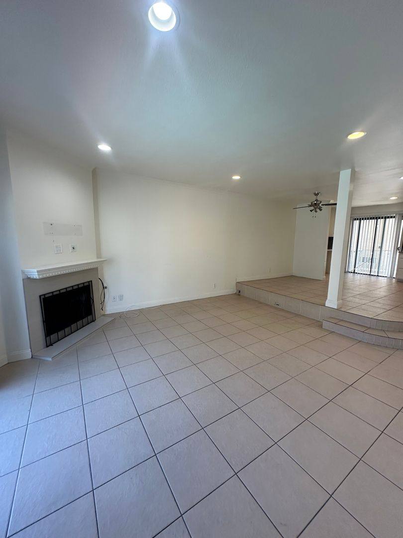 Townhouse for rent at 22865 Del Valle St, Woodland Hills, CA 91364
