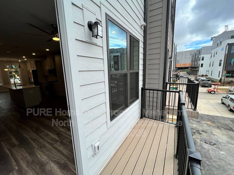Townhouse for rent at 611 W Tremont Ave, Charlotte, NC 28203