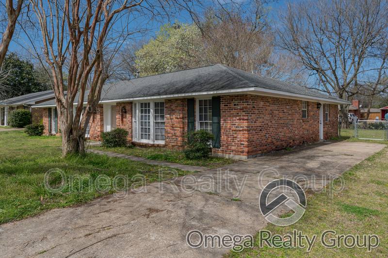 House for rent at 3117 Brentwood Dr, Montgomery, AL 36111
