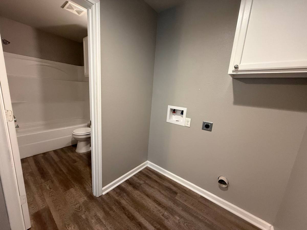 Apartment for rent at 700 W Upshur Ave, Gladewater, TX 75647