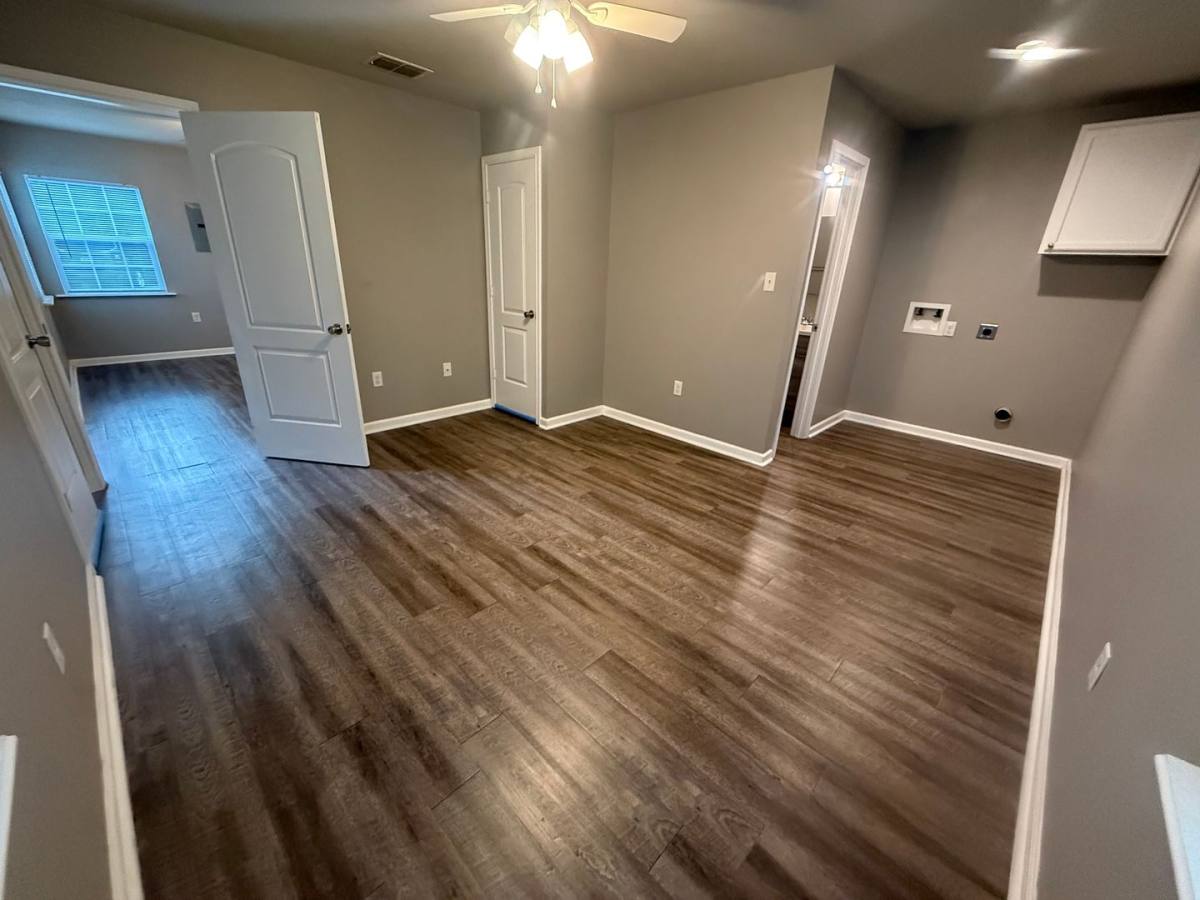 Apartment for rent at 700 W Upshur Ave, Gladewater, TX 75647