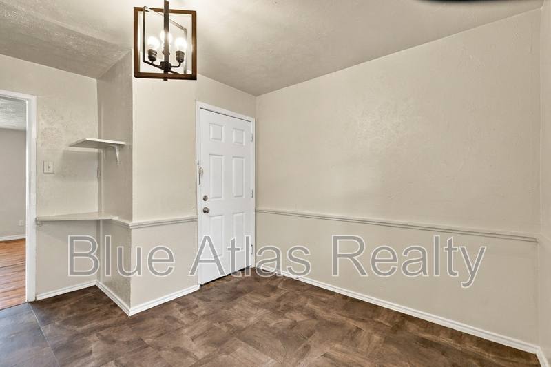 Apartment for rent at 1212 Riverview Dr #D, Irving, TX 75060