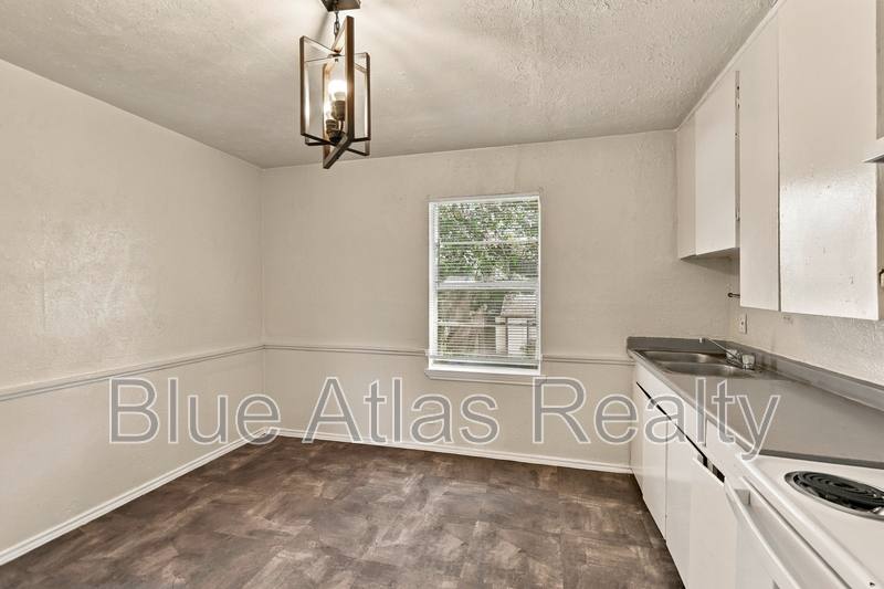 Apartment for rent at 1212 Riverview Dr #D, Irving, TX 75060