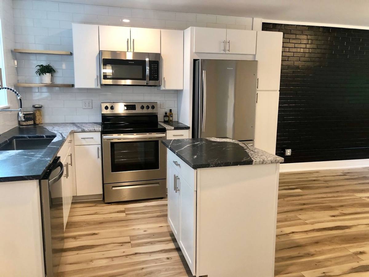 Apartment for rent at 408 Hillsborough, Chapel Hill, NC 27514