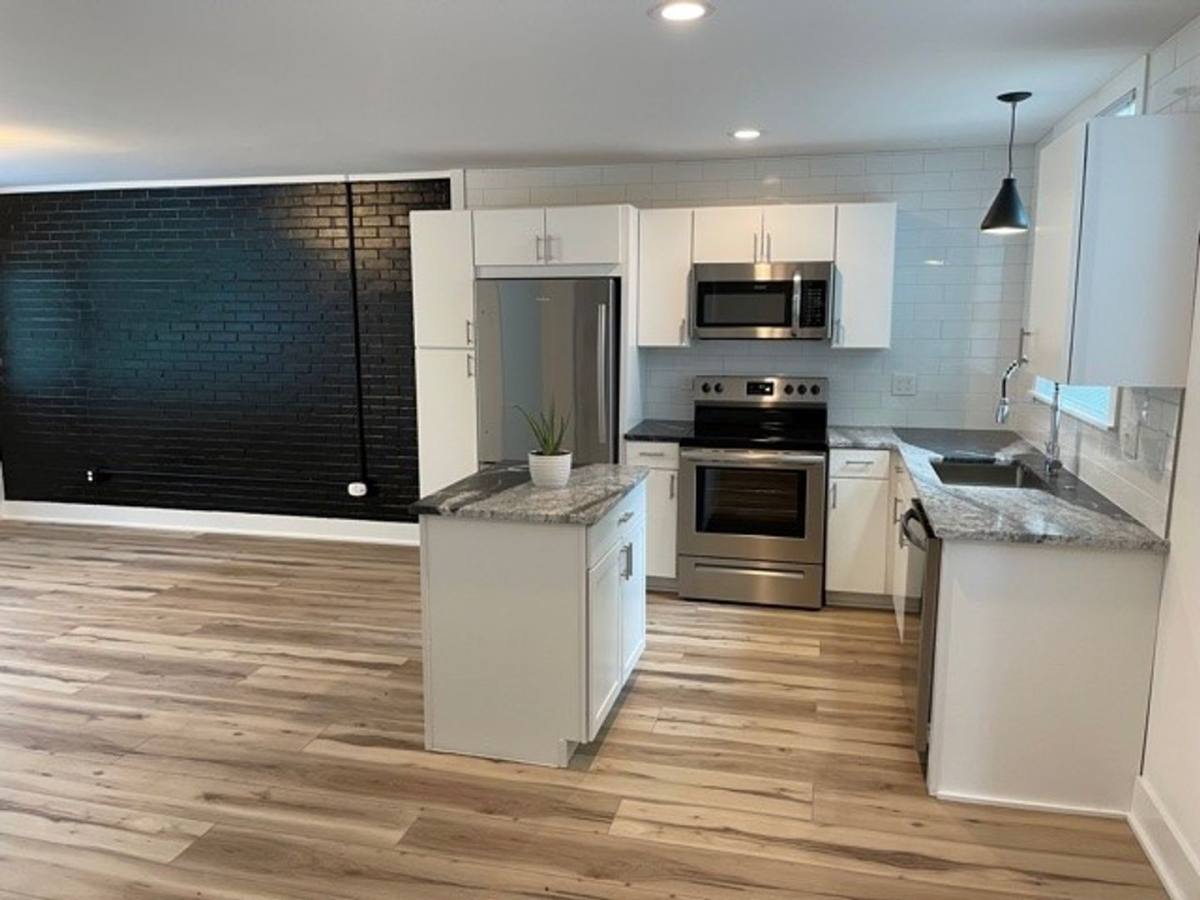 Apartment for rent at 408 Hillsborough, Chapel Hill, NC 27514