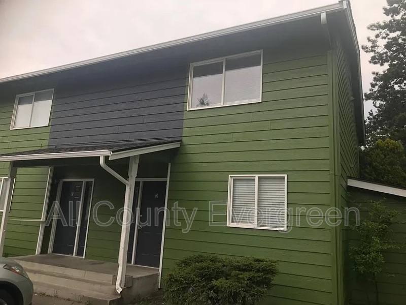 Townhouse for rent at 1540 29th St SE #D, Auburn, WA 98002