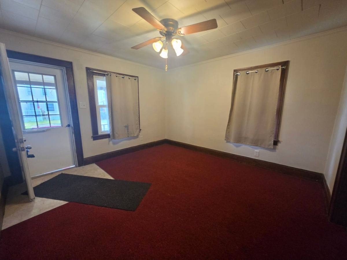 House for rent at 1164 McIntosh Ave, Akron, OH 44314