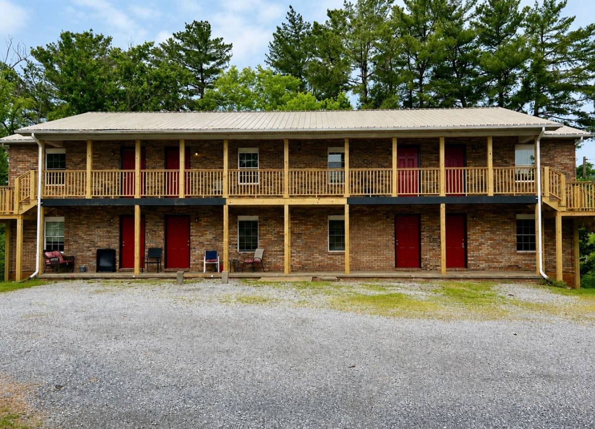 Apartment for rent at Windcrest, 116 Highland Ave, Church Hill, TN 37642