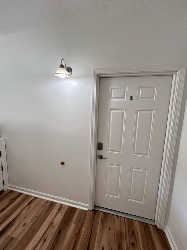 Apartment for rent at 113 N Harrison St #5, Alexandria, IN 46001