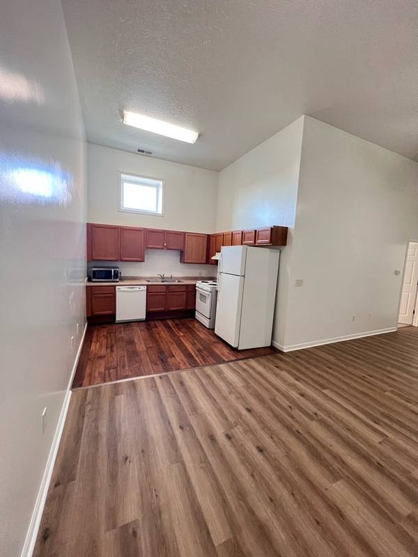 Apartment for rent at 113 N Harrison St #5, Alexandria, IN 46001