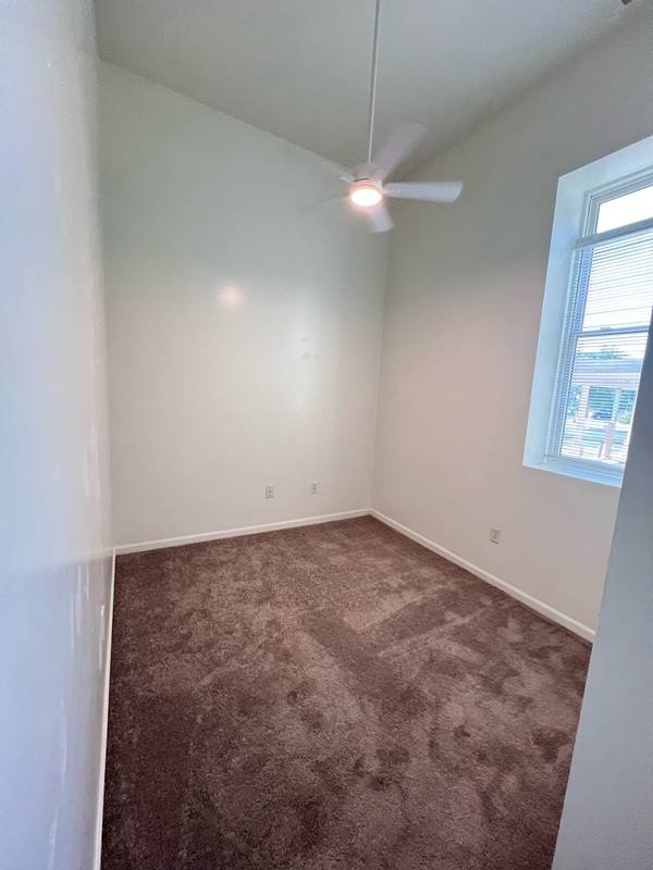 Apartment for rent at 113 N Harrison St #5, Alexandria, IN 46001