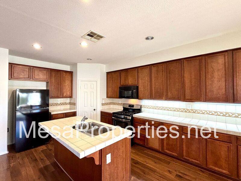 House for rent at 12396 Ava Loma St, Victorville, CA 92392