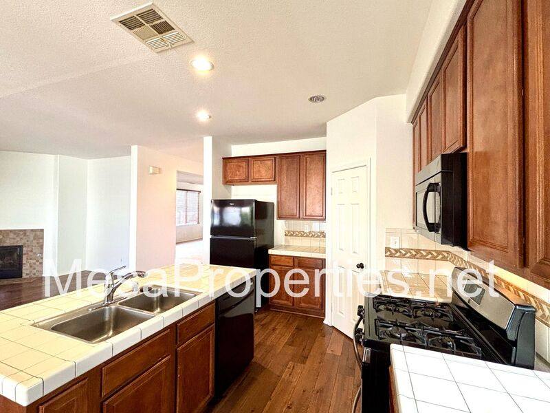 House for rent at 12396 Ava Loma St, Victorville, CA 92392