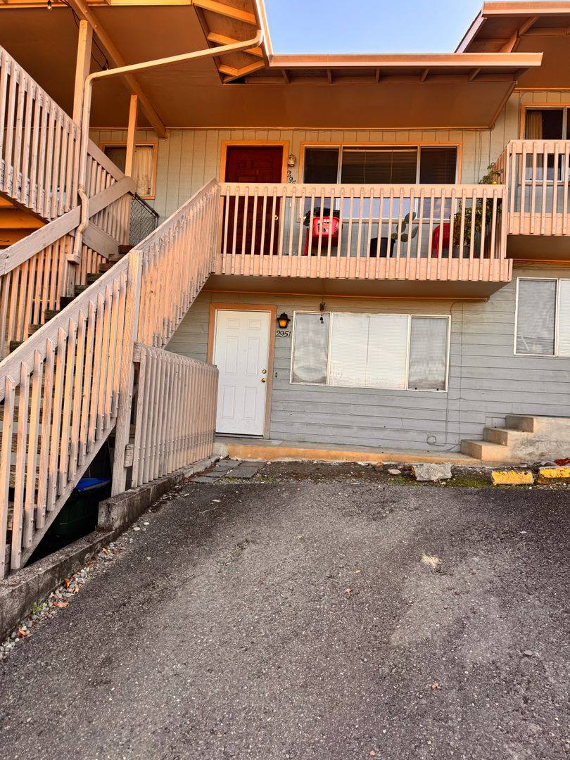 Apartment for rent at 2951 - 2957 W Lorraine Ave, Roseburg, OR 97471
