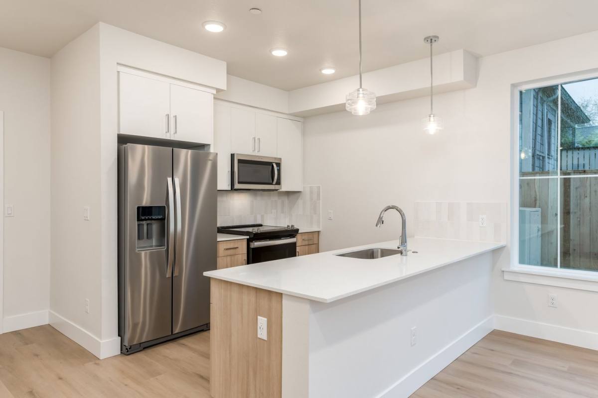 Condo for rent at 3591 N Michigan Ave, Portland, OR 97227