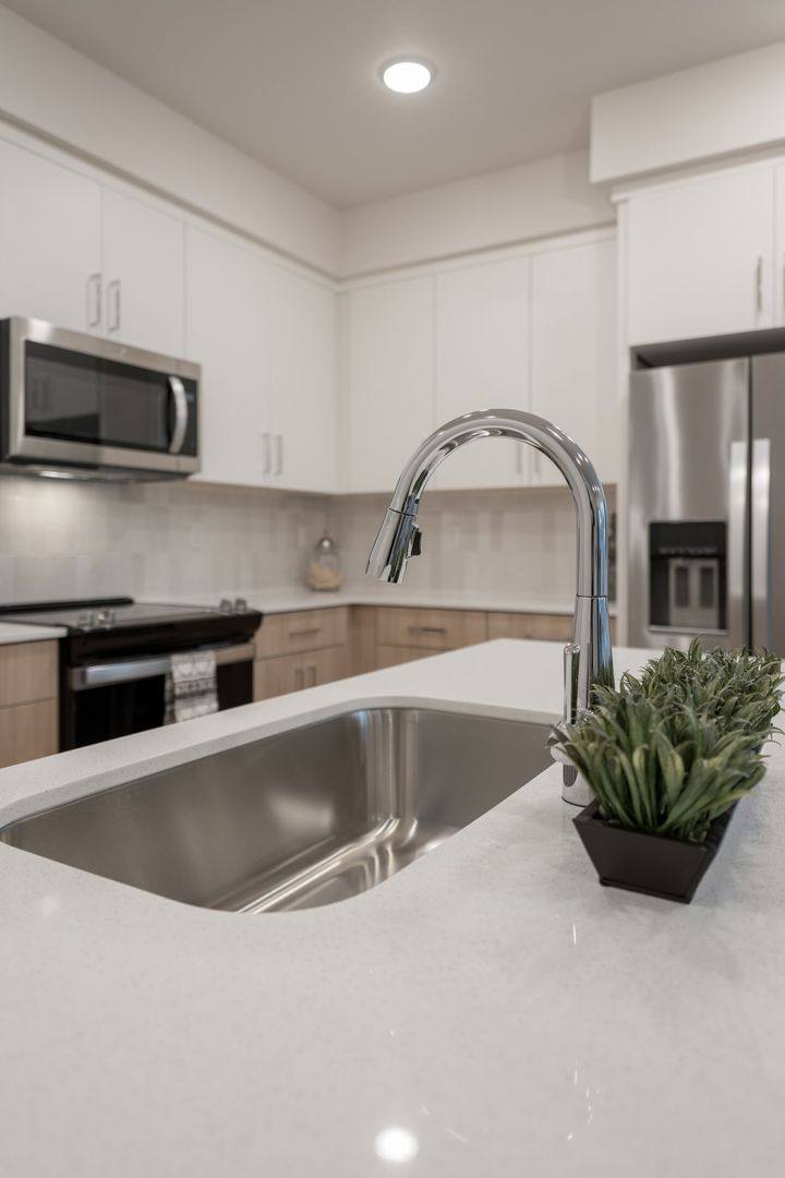 Condo for rent at 3591 N Michigan Ave, Portland, OR 97227