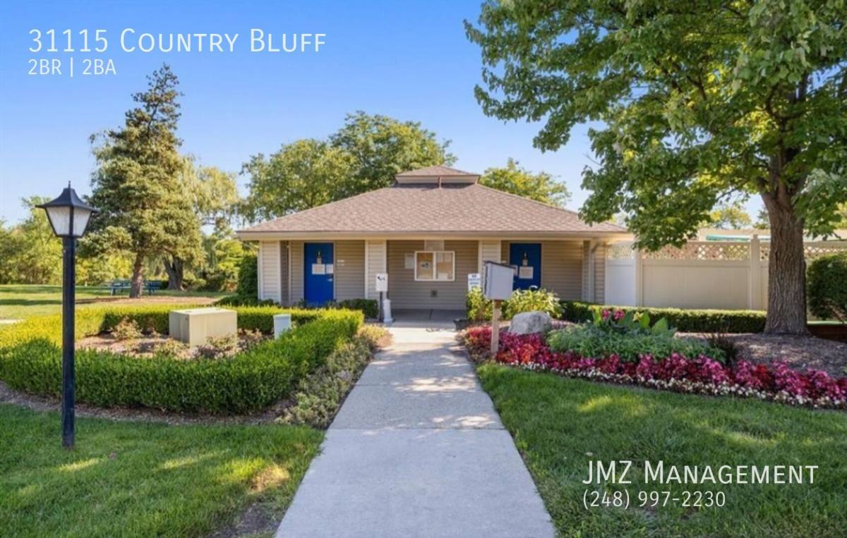 House for rent at 31115 Country Bluff, Farmington, MI 48331