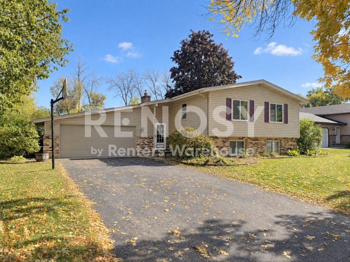 House for rent at 6664 Edgemont Blvd N, Minneapolis, MN 55428