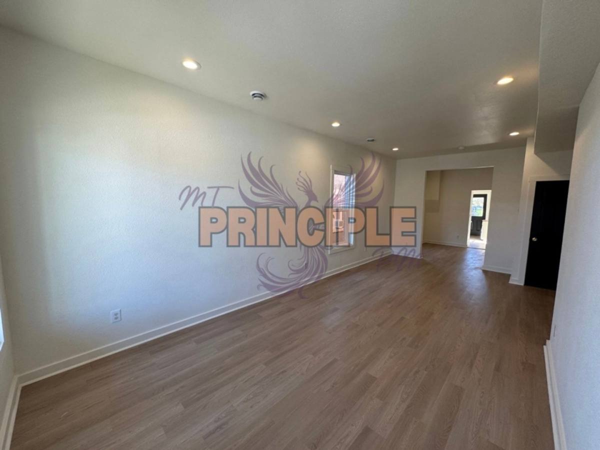 Apartment for rent at 647-649 1 2 S Idaho, Butte, MT 59701