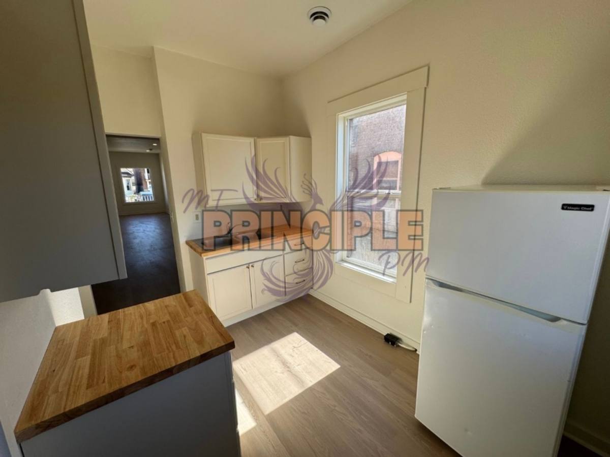 Apartment for rent at 647-649 1 2 S Idaho, Butte, MT 59701
