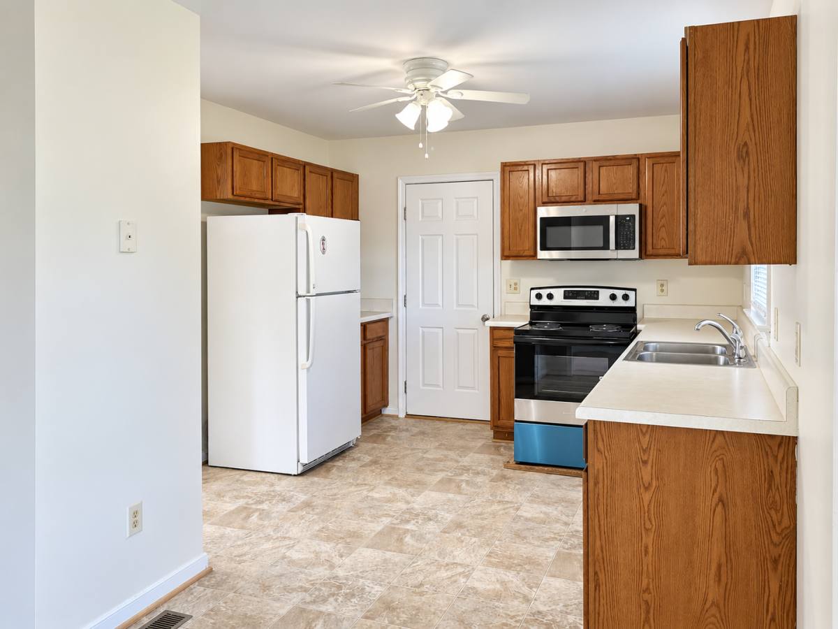 House for rent at 6190 Midnight Dr, Mechanicsville, VA 23111
