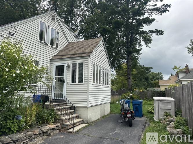 House for rent at 65 Riggs St, Portland, ME 04102