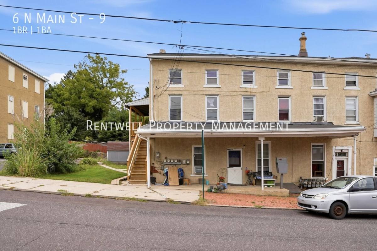 Apartment for rent at 6 N Main St #9, Spring City, PA 19475