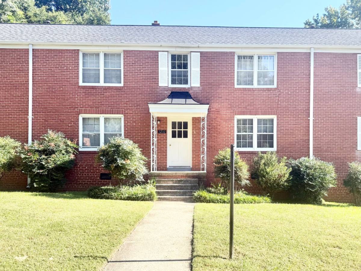 House for rent at 1210 Whilden Place #B, Greensboro, NC 27408
