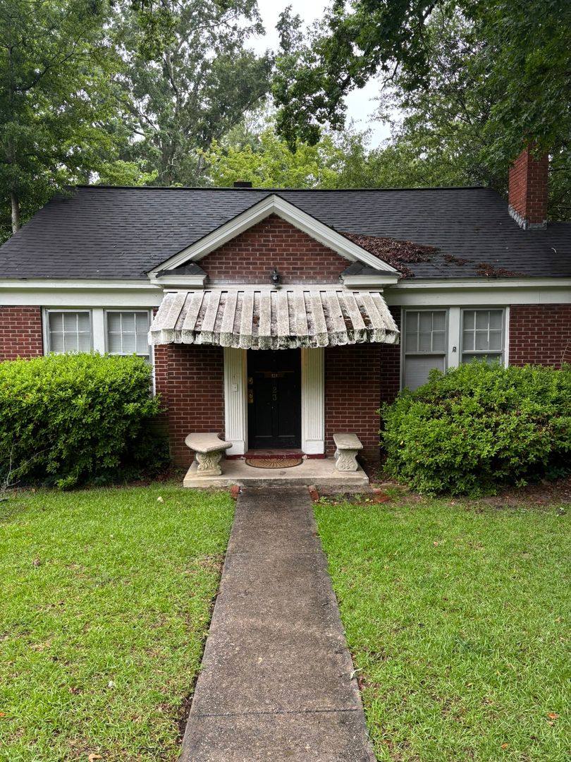 House for rent at 123 Harden St, Columbia, SC 29205