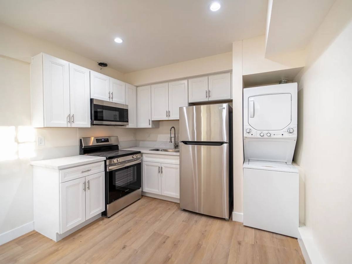 Apartment for rent at 4576-4582 Felton St, San Diego, CA 92116