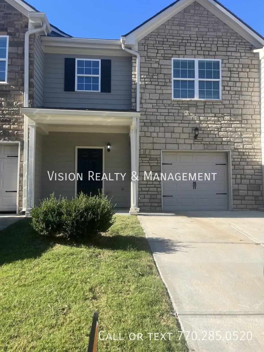 Townhouse for rent at 8327 Triple Crown Dr, Douglasville, GA 30134
