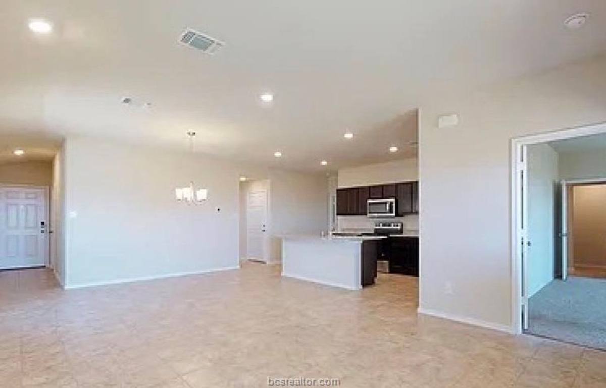 House for rent at 8016 Front Nine Lane, Navasota, TX 77868