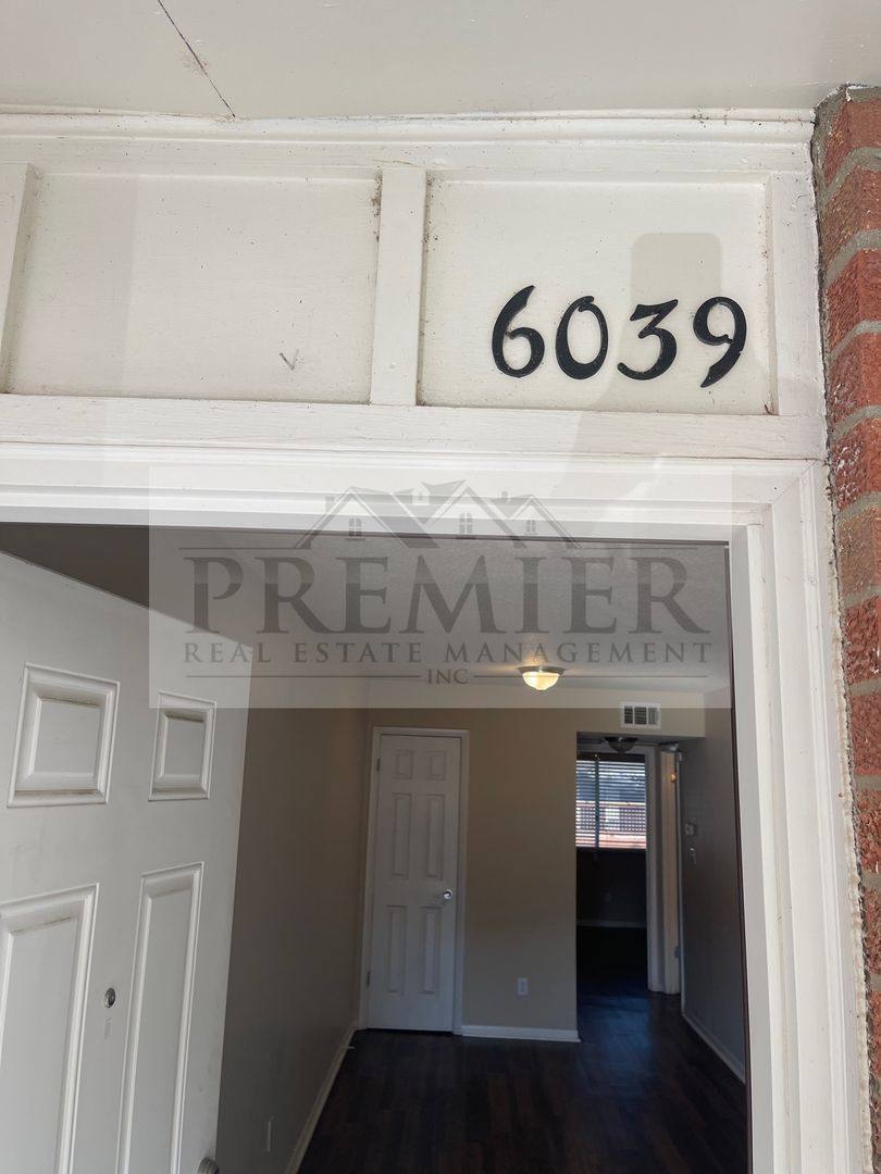 Apartment for rent at 6039 Barton Dr, Shawnee, KS 66203