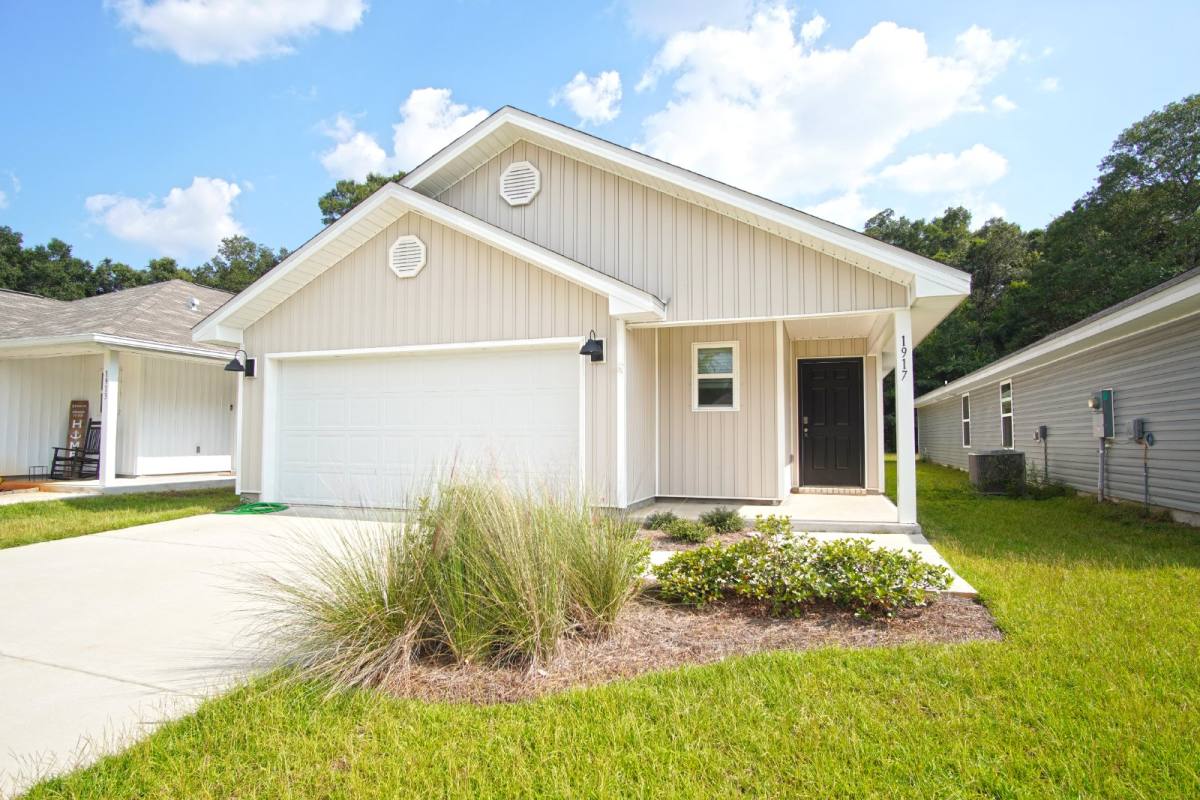 House for rent at 1917 Mary Jo Way, Pensacola, FL 32534