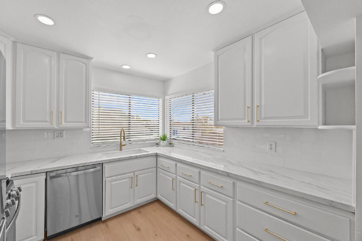 House for rent at 126 High Dr, Laguna Beach, CA 92651