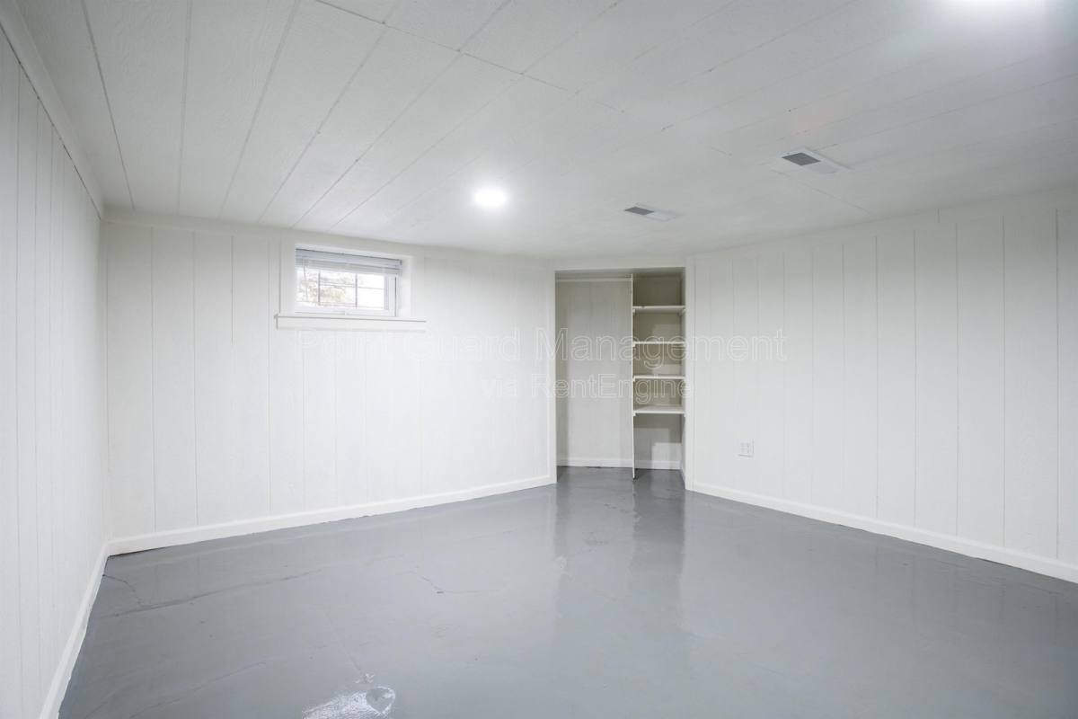 Apartment for rent at 169 S Belmont St #1, Wichita, KS 67218