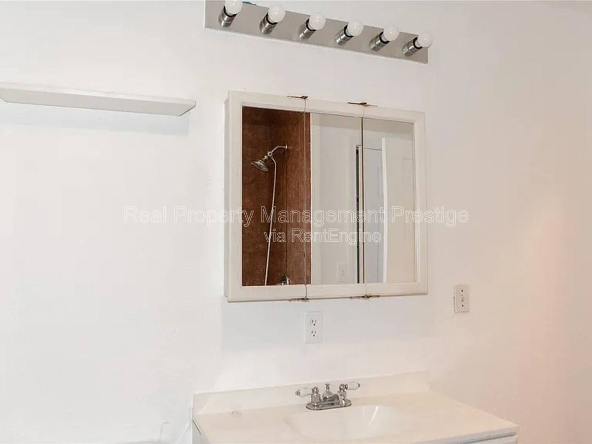 House for rent at 5311 Perry Ave, Galveston, TX 77551