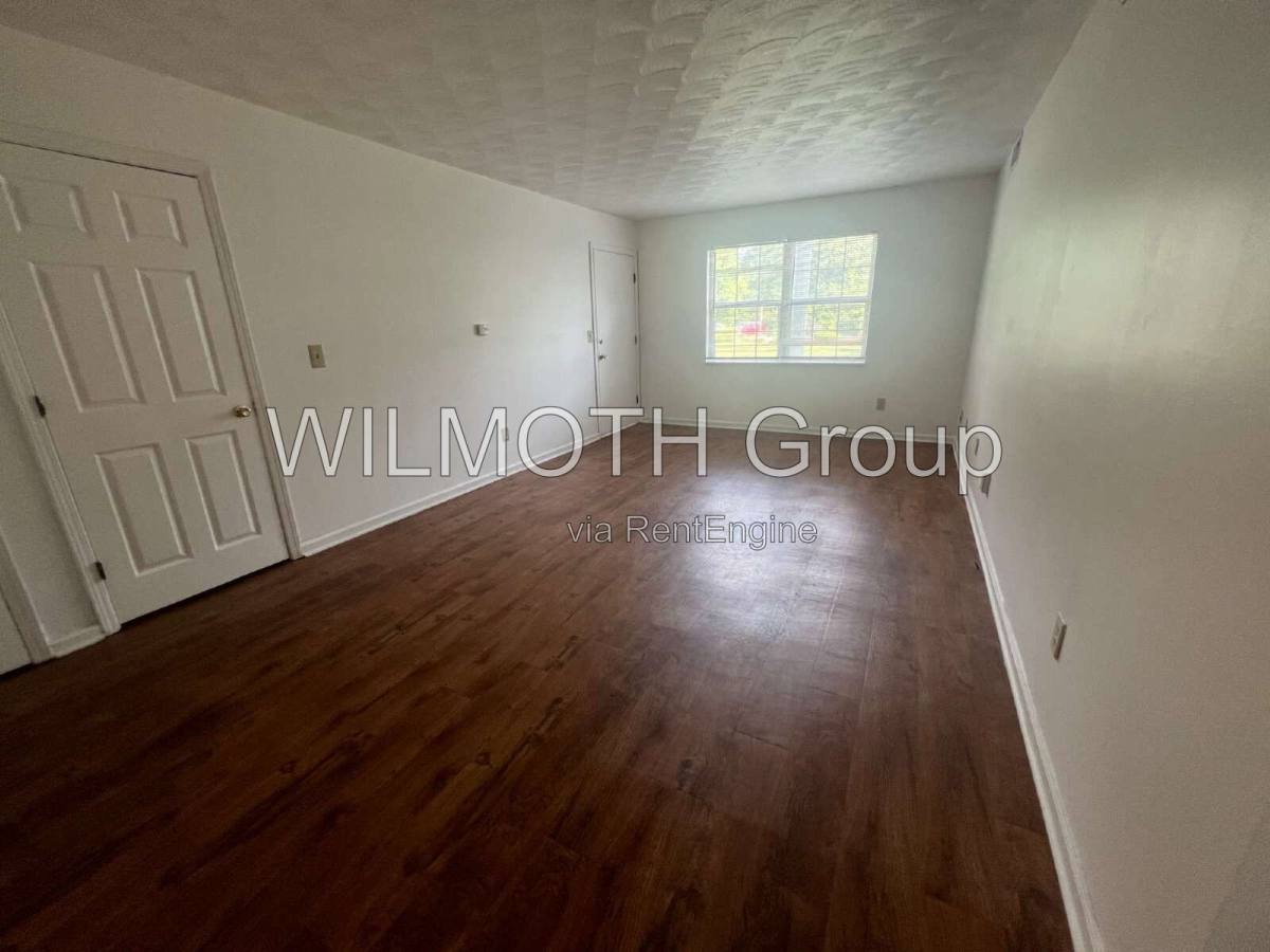 Apartment for rent at 1316 Millerwood Dr #1, Lebanon, IN 46052