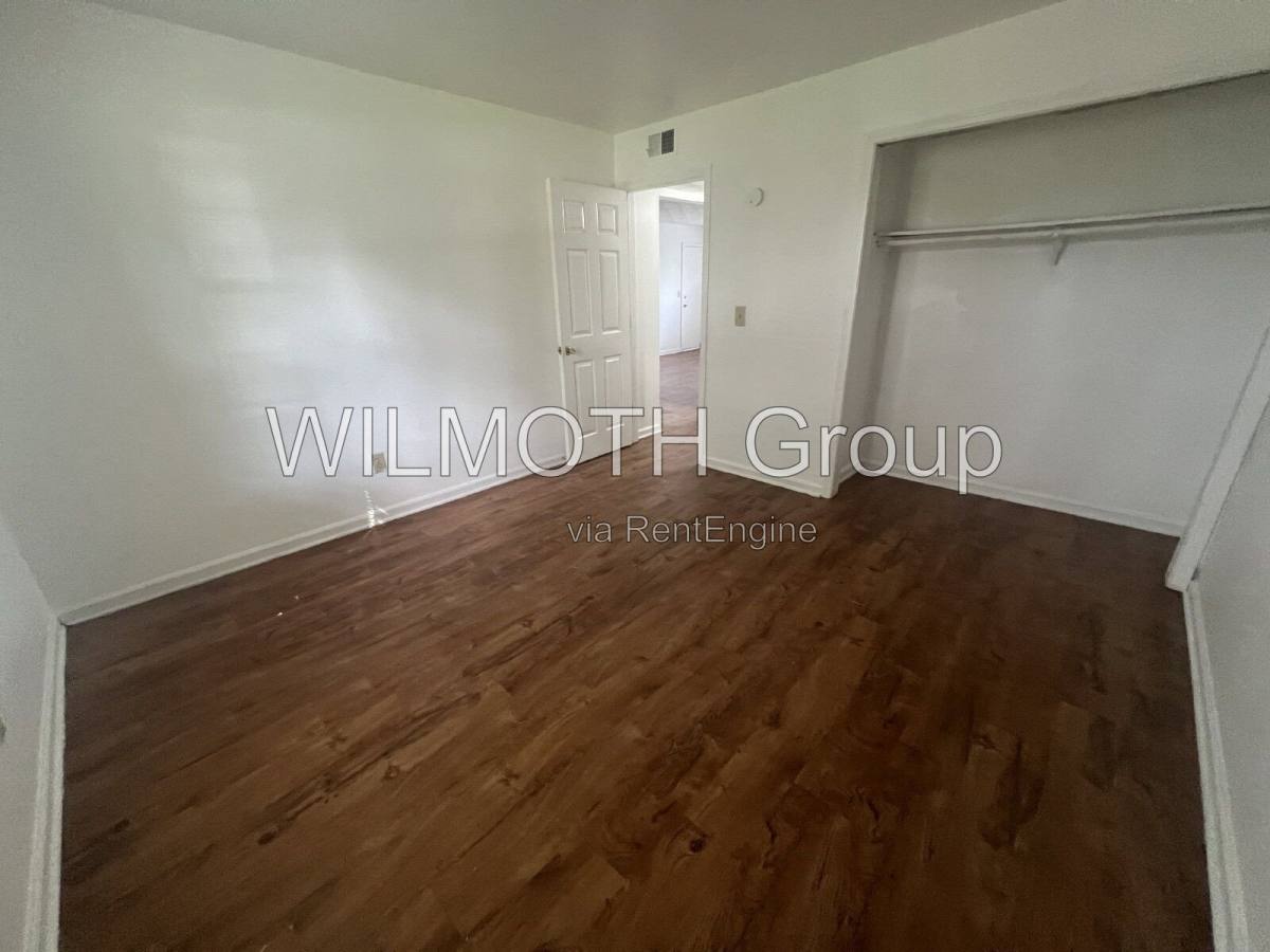 Apartment for rent at 1316 Millerwood Dr #1, Lebanon, IN 46052
