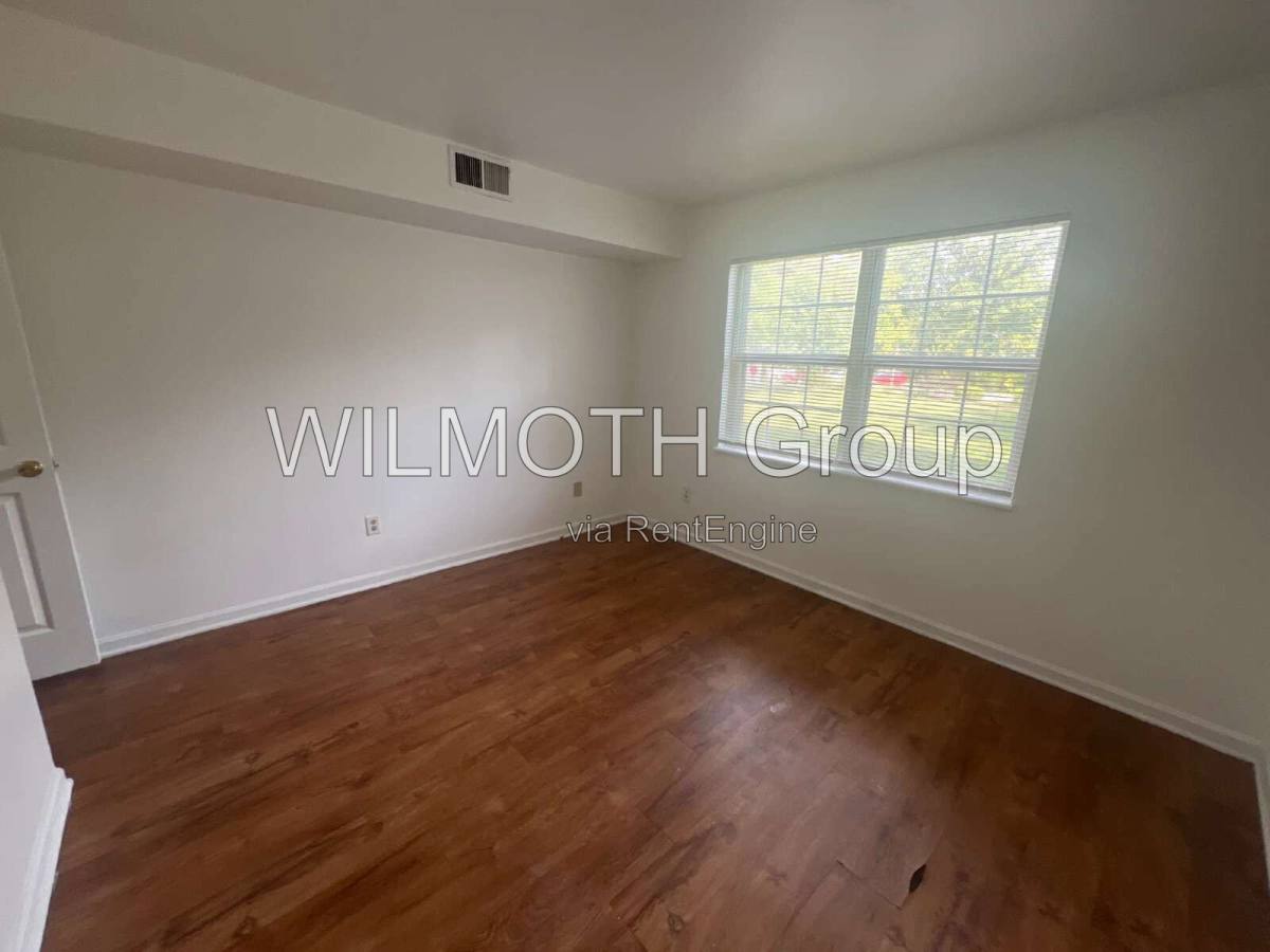 Apartment for rent at 1316 Millerwood Dr #1, Lebanon, IN 46052