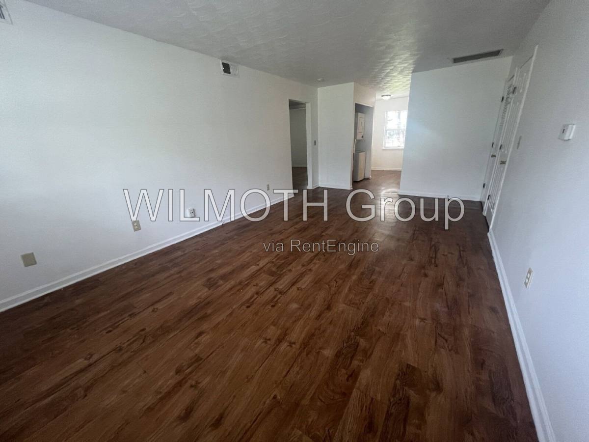 Apartment for rent at 1316 Millerwood Dr #1, Lebanon, IN 46052