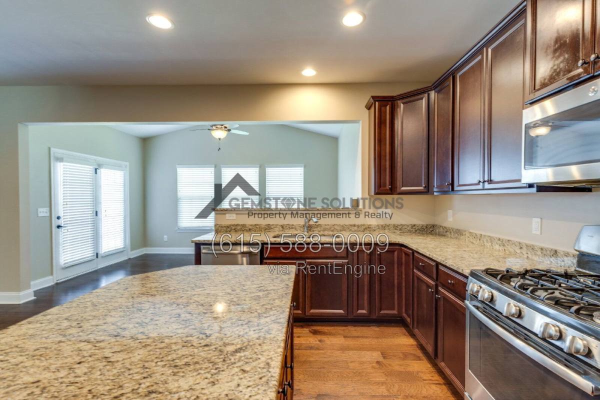 House for rent at 7512 Oakledge Dr, Brentwood, TN 37027