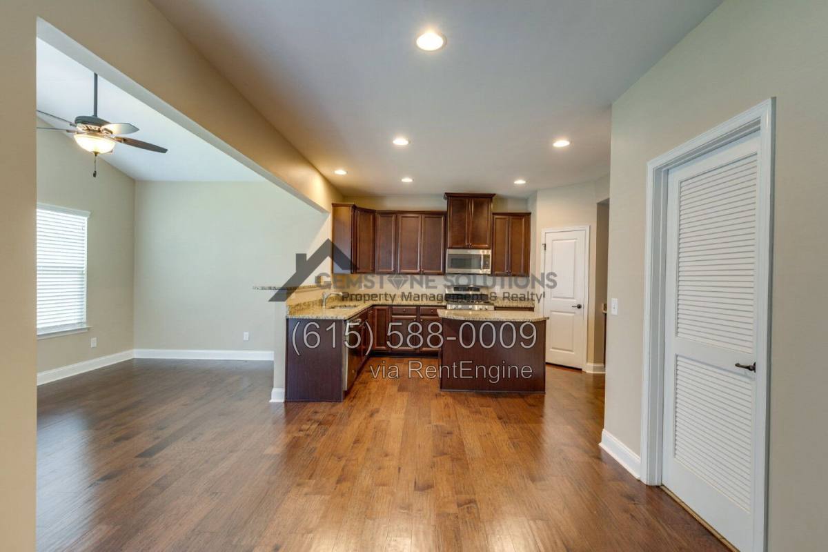 House for rent at 7512 Oakledge Dr, Brentwood, TN 37027