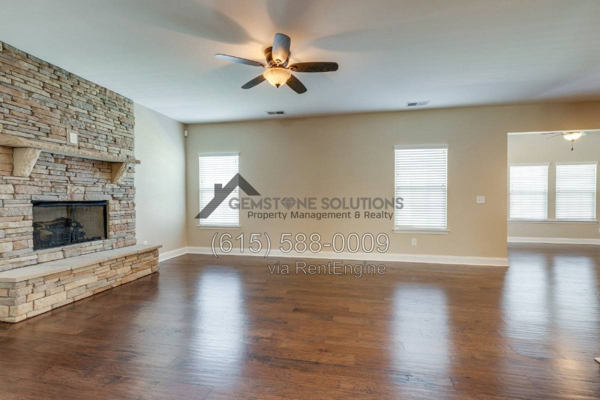 House for rent at 7512 Oakledge Dr, Brentwood, TN 37027