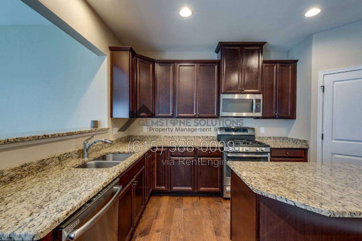 House for rent at 7512 Oakledge Dr, Brentwood, TN 37027