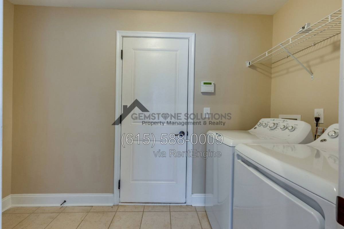 House for rent at 7512 Oakledge Dr, Brentwood, TN 37027