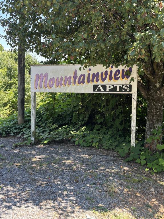 Apartment for rent at 305 Farside Dr, Rogersville, TN 37857
