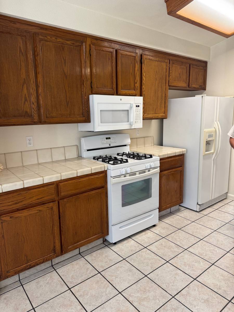 House for rent at 491 Shalako Dr, Oakdale, CA 95361